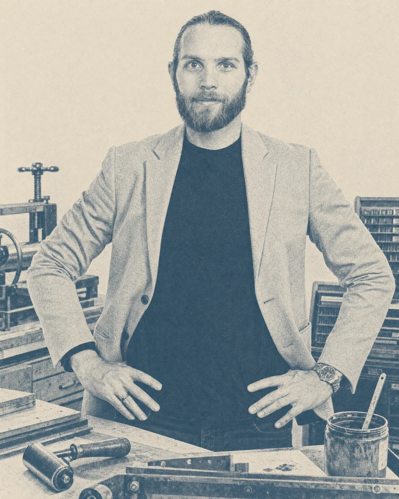 Paweł Szydłowski — portret w druku, duotonowy odbitek stal na papierze
